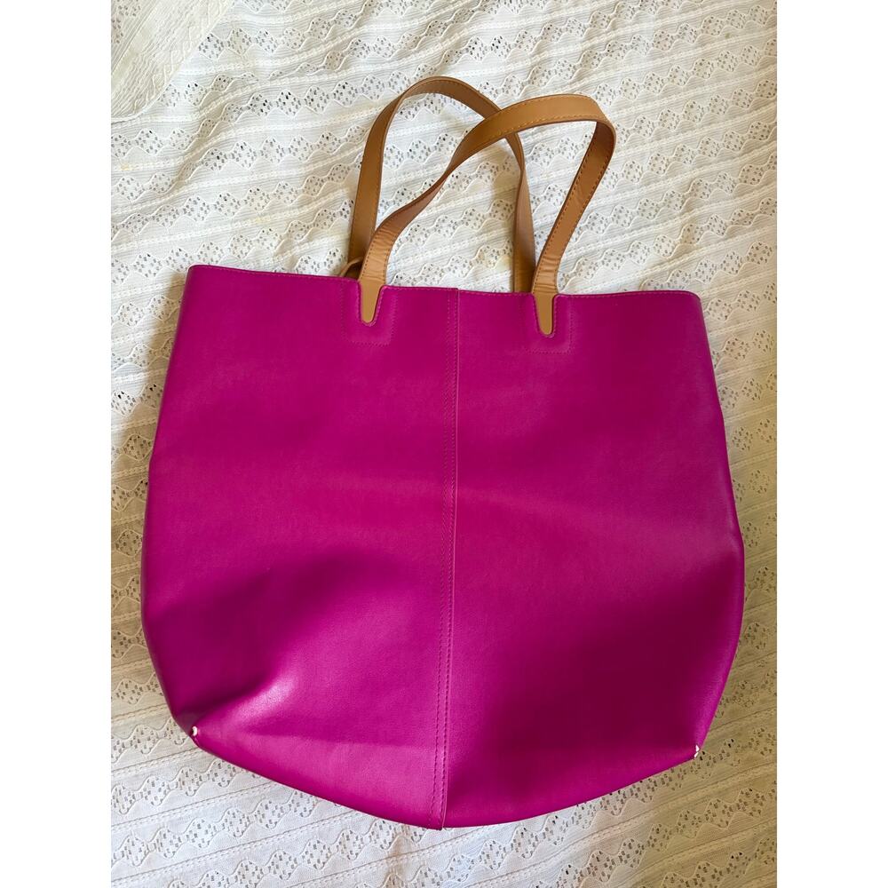 Victoria's Secret Pink Faux Leather Tote Bag Large Shopper Gold Charm Shoulder - Picture 10 of 10